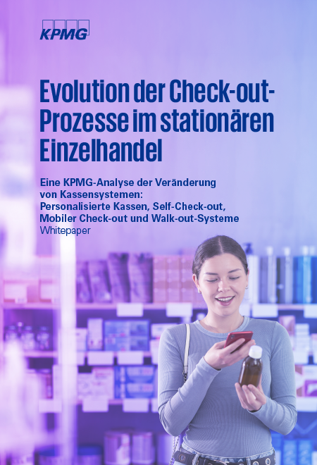 frau-scannt-produkt-mit-handy-660x450